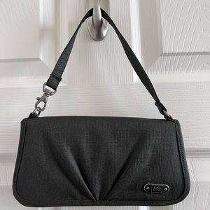 REÍ Wristlet Wallet Purse Gray